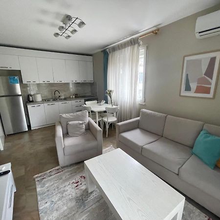 Anna'S Apartment Тирана Экстерьер фото