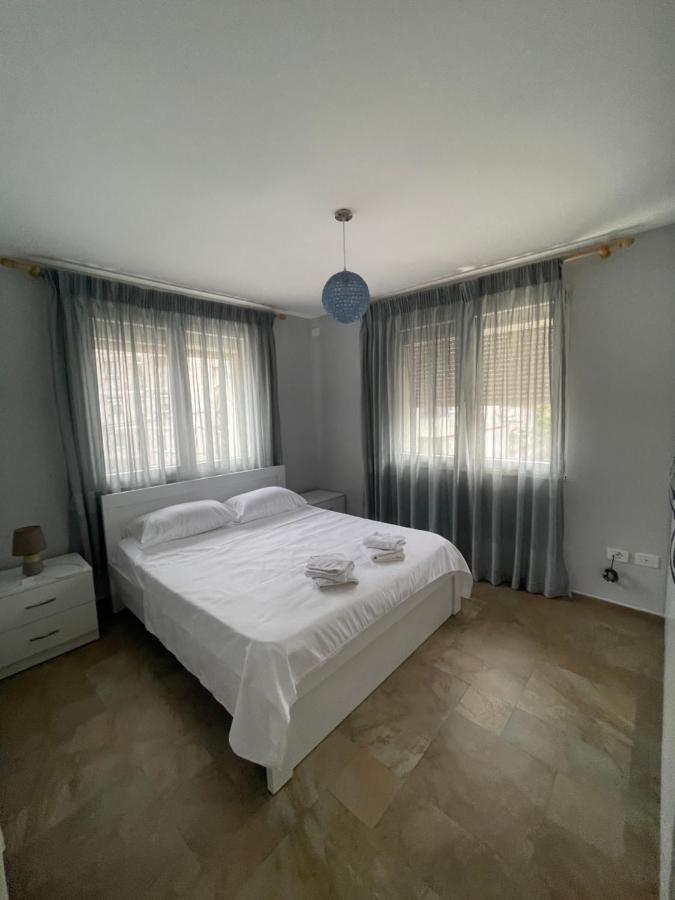 Anna'S Apartment Тирана Экстерьер фото