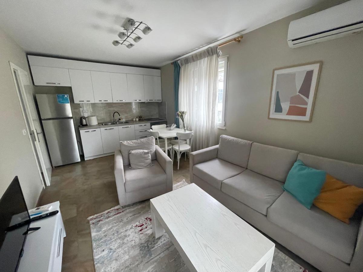 Anna'S Apartment Тирана Экстерьер фото