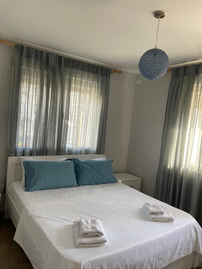 Anna'S Apartment Тирана Экстерьер фото